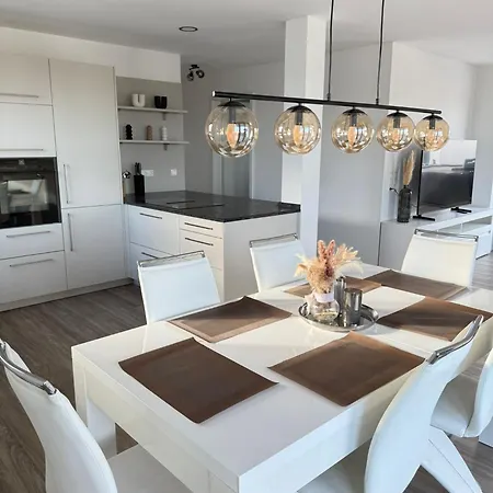 Penthousewohnung Zum Wohlfuehlen Daire *