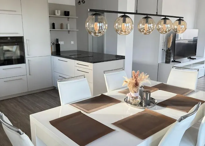 Penthousewohnung Zum Wohlfuehlen 아파트 *